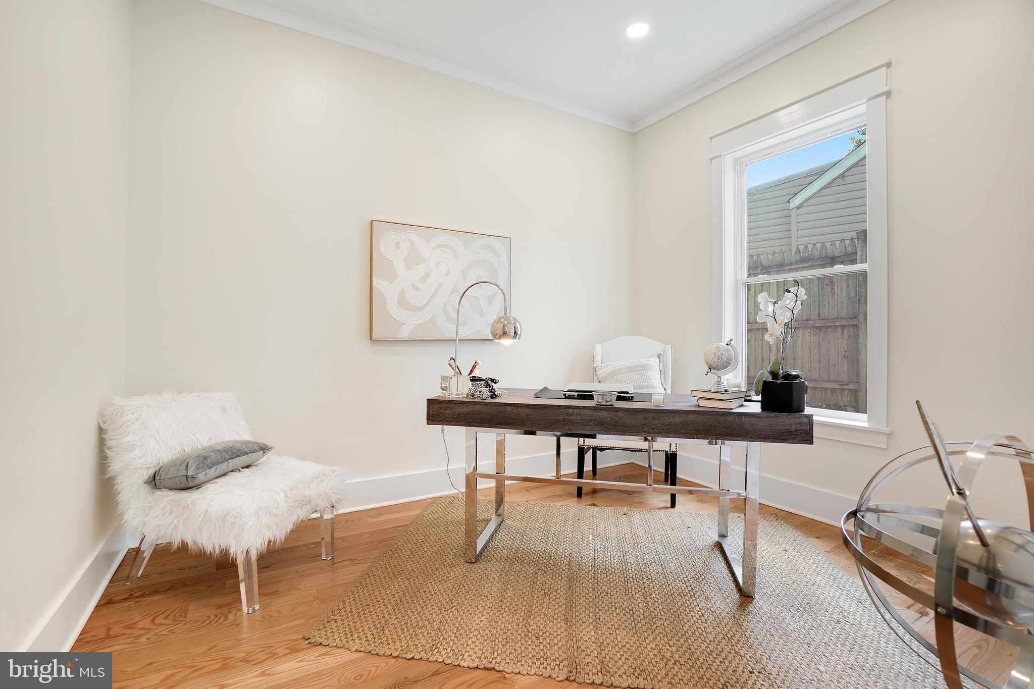 102 Ritchie Ave