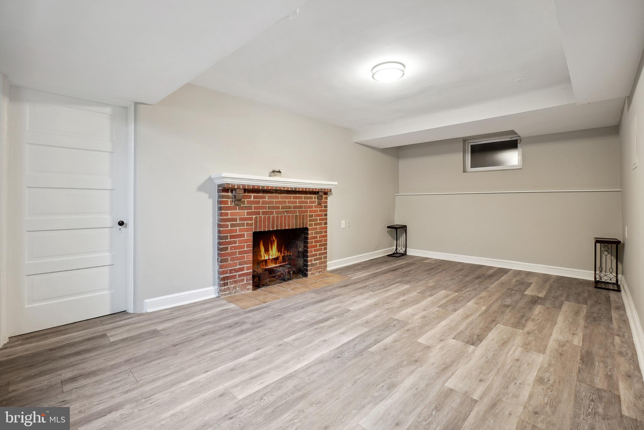 908 Jackson Ave