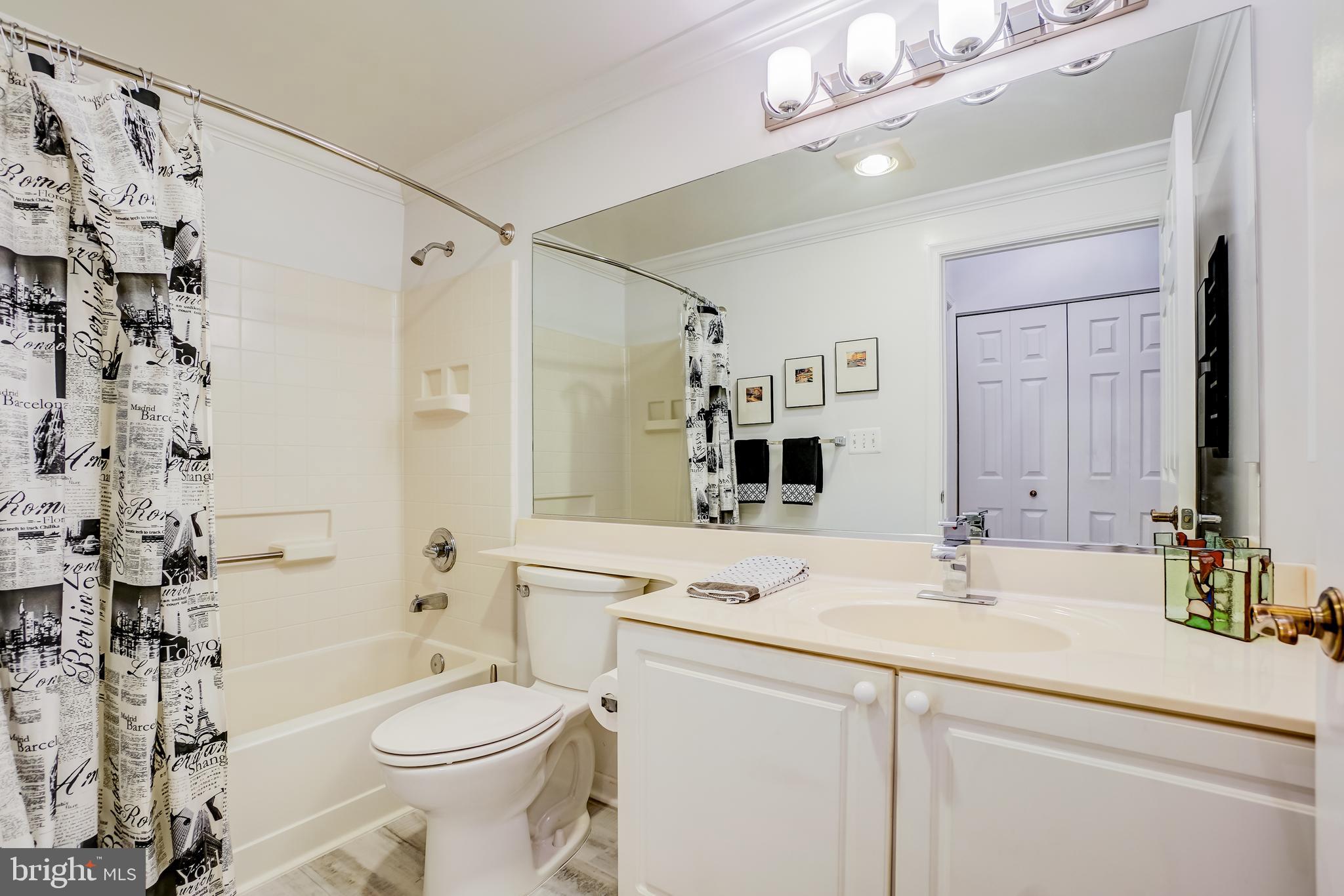 3005 S Leisure World Blvd #817