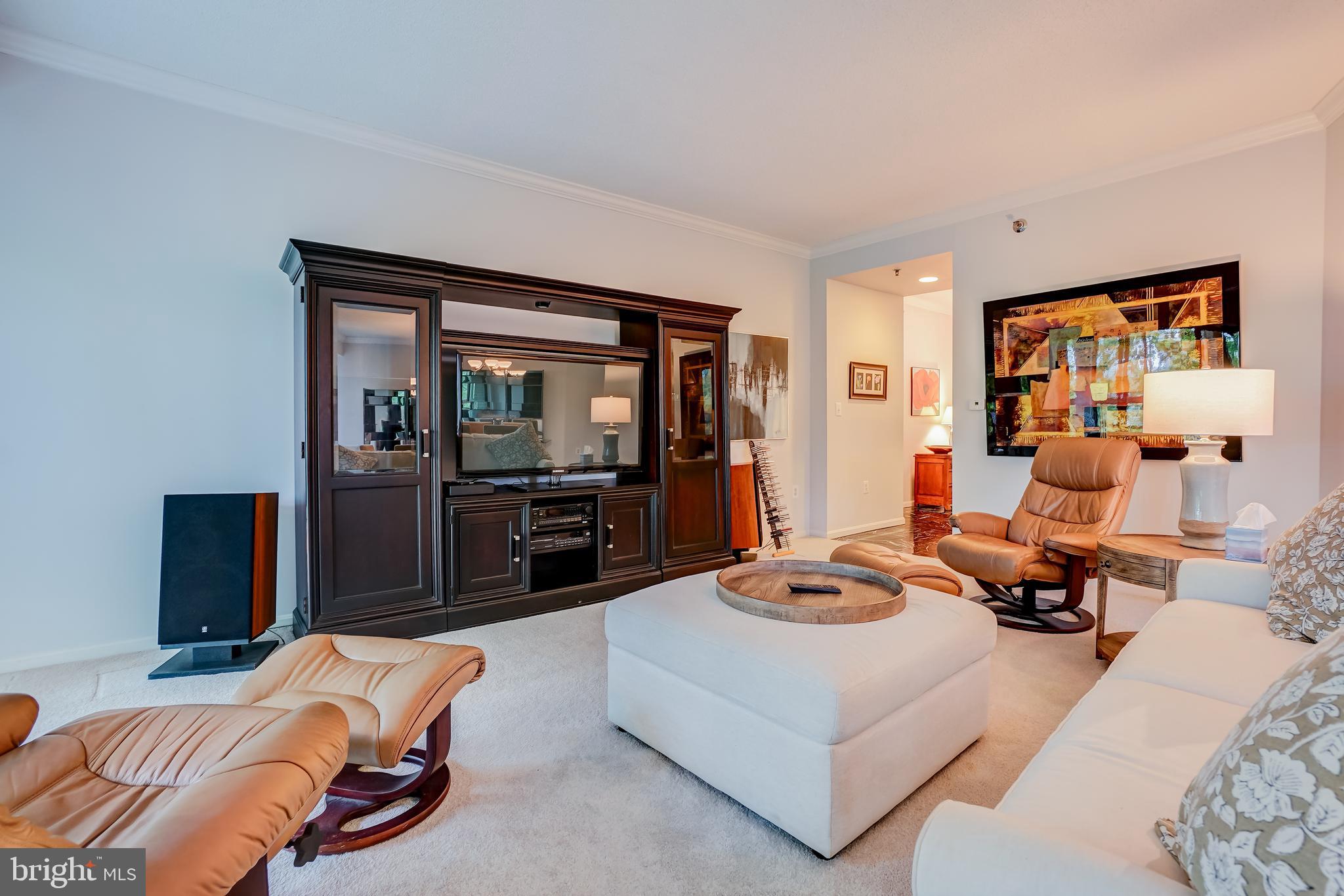 3005 S Leisure World Blvd #817