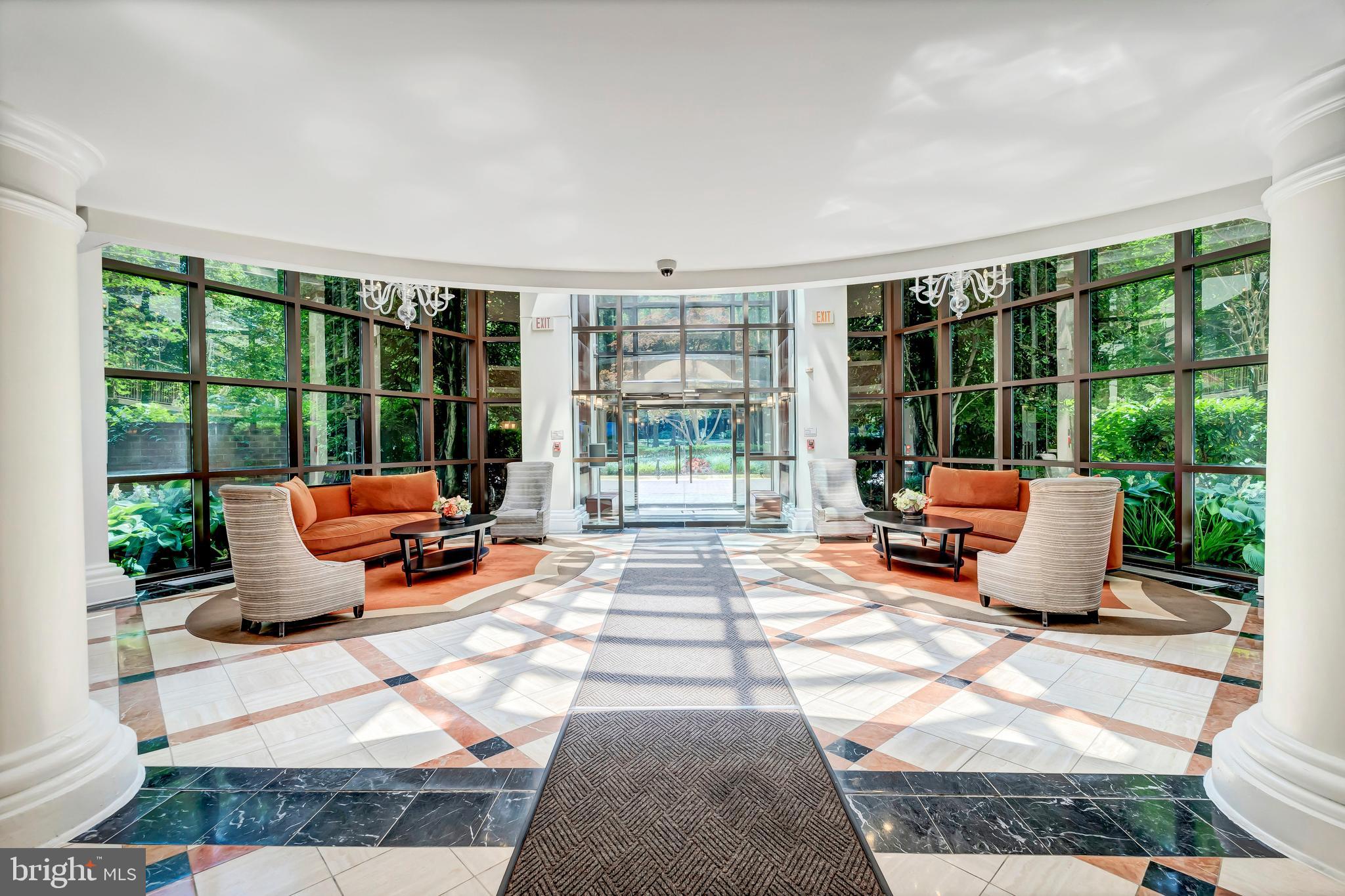 10101 Grosvenor Pl #812