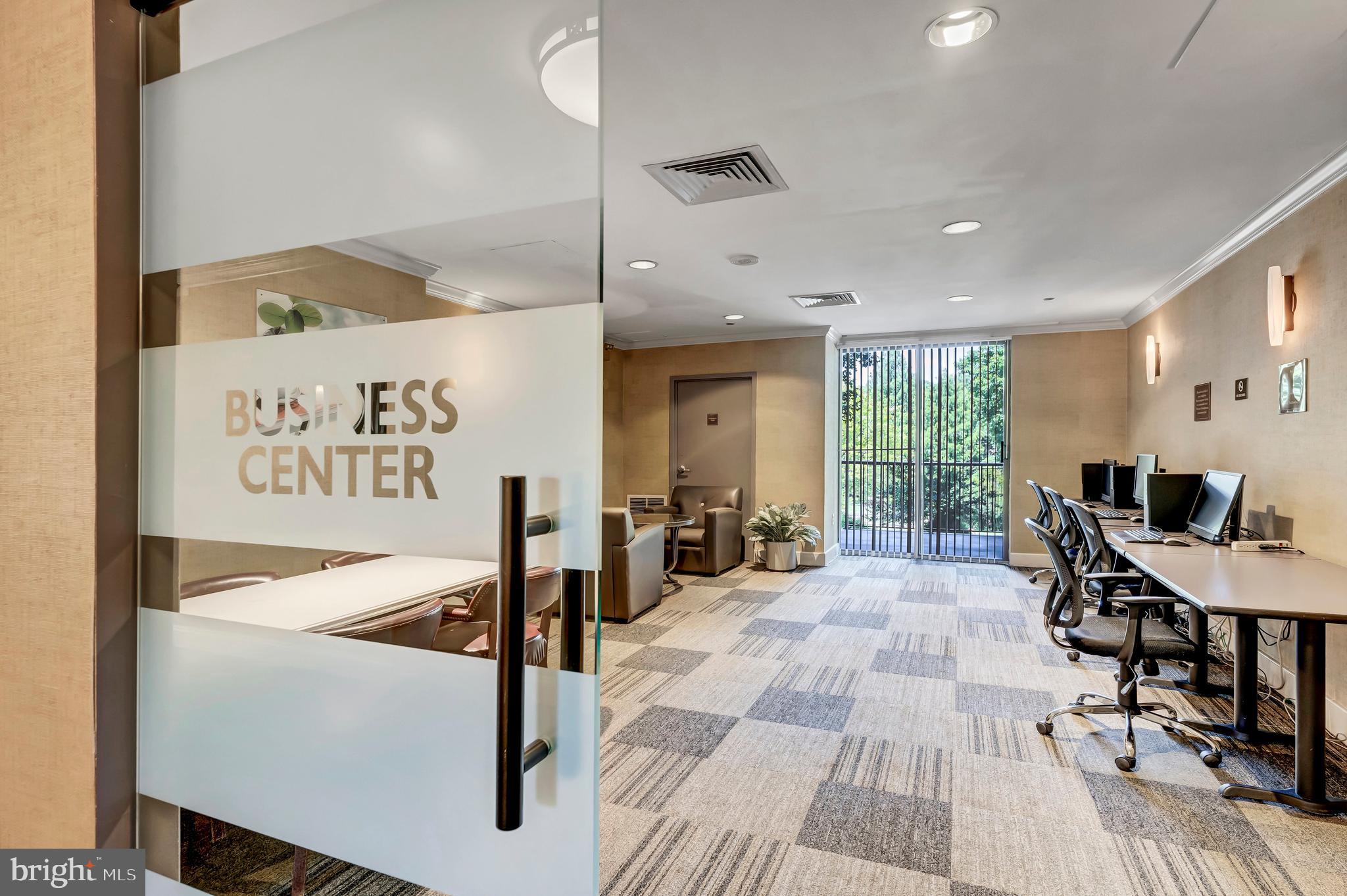 10101 Grosvenor Pl #812