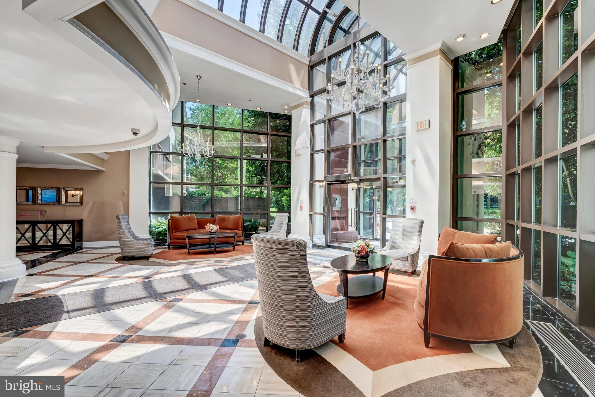 10101 Grosvenor Pl #812