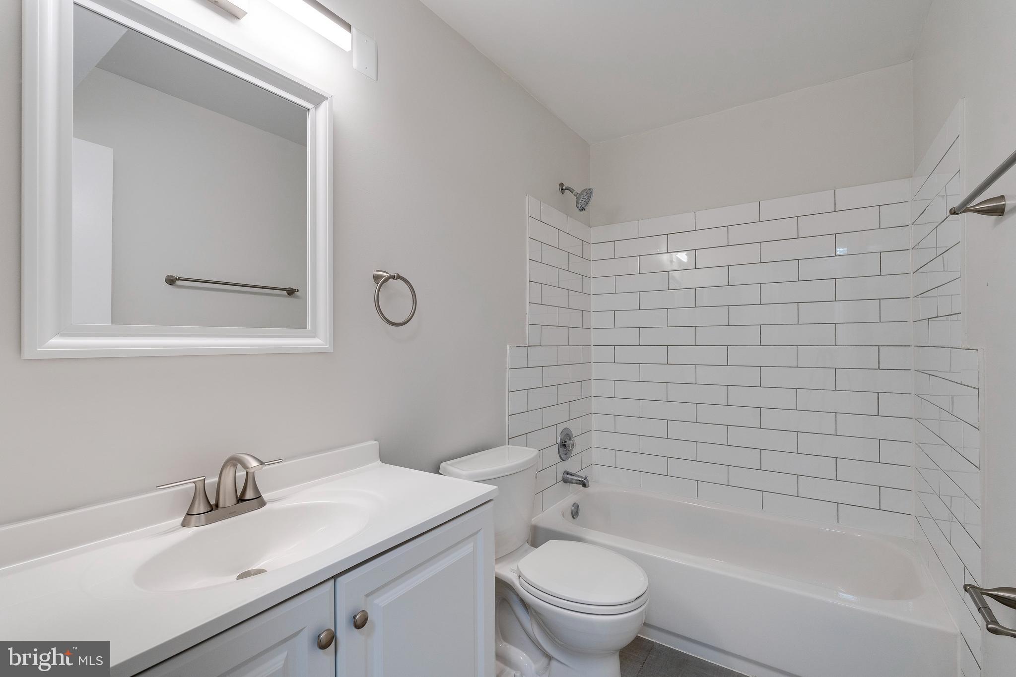 6 Normandy Square Ct #2cb