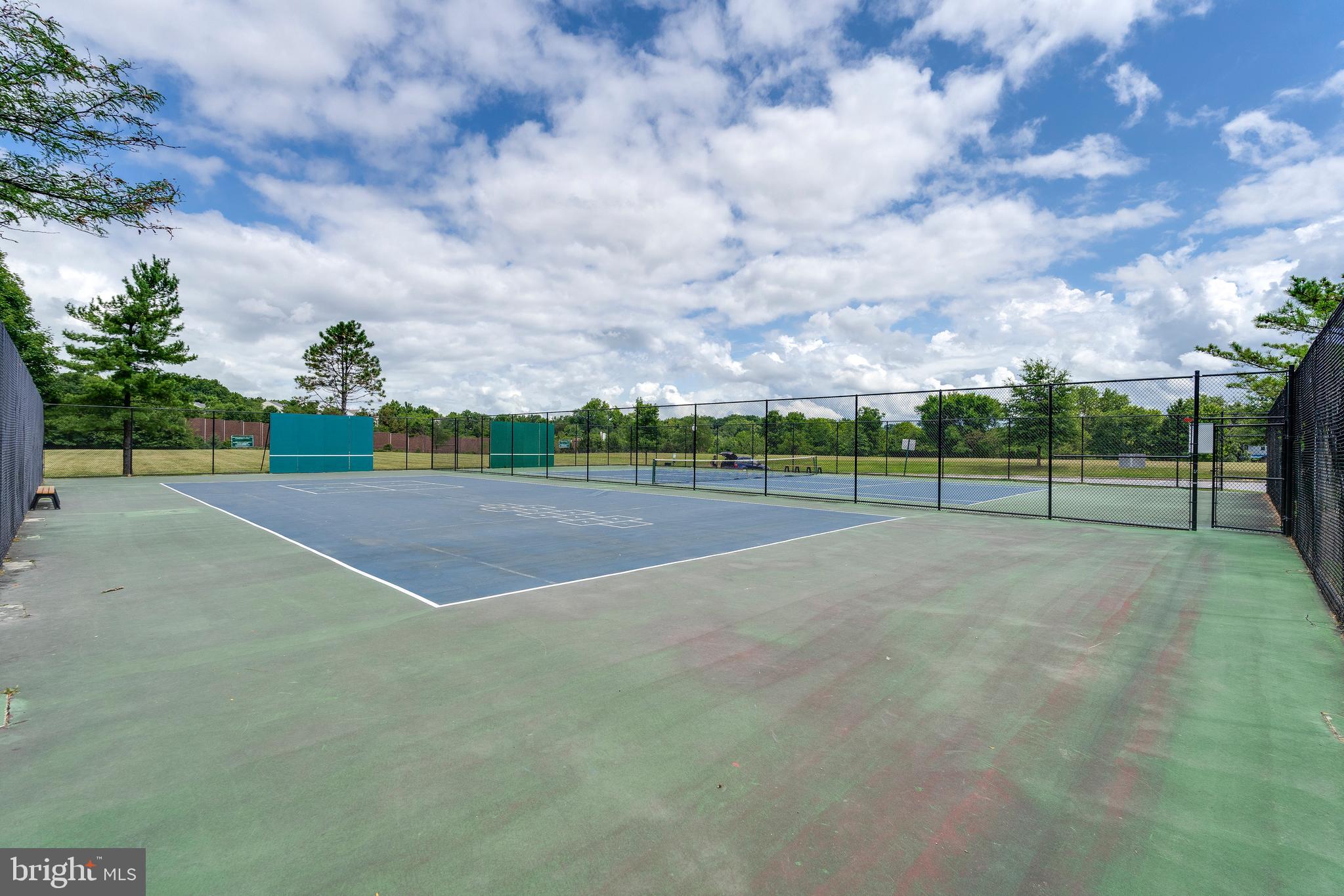 6 Normandy Square Ct #2cb