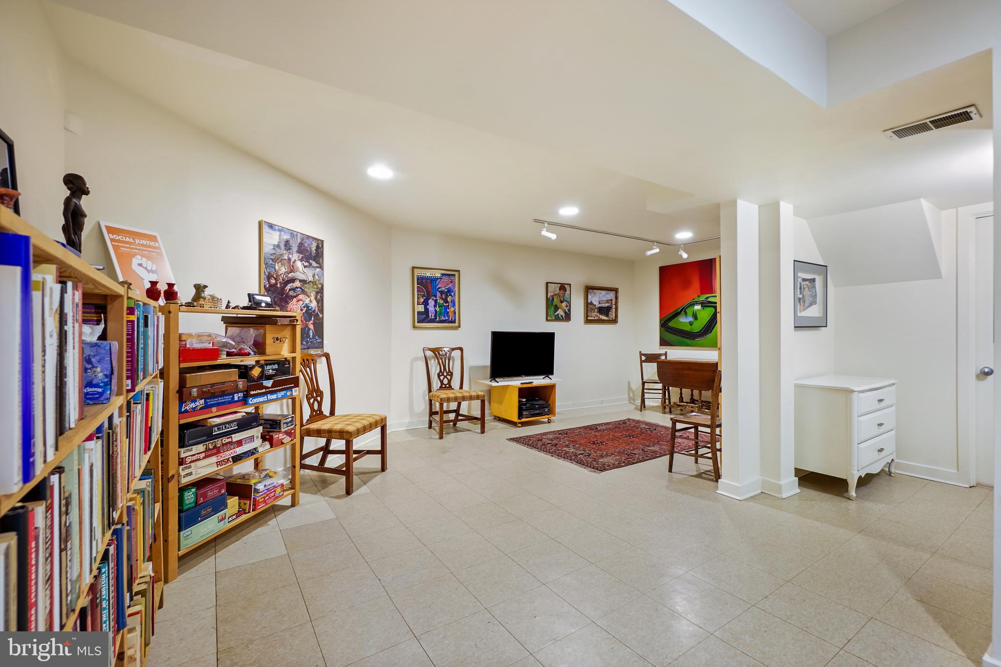6 Montgomery Ave