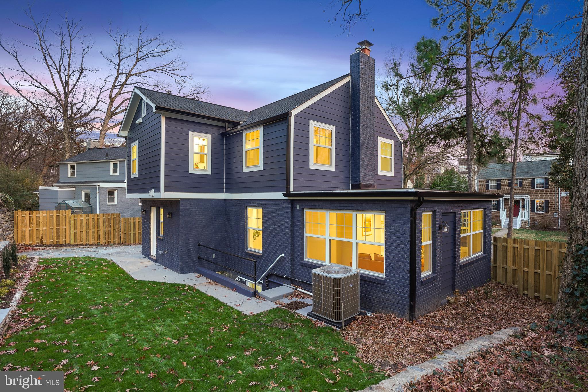 916 Glaizewood Ave