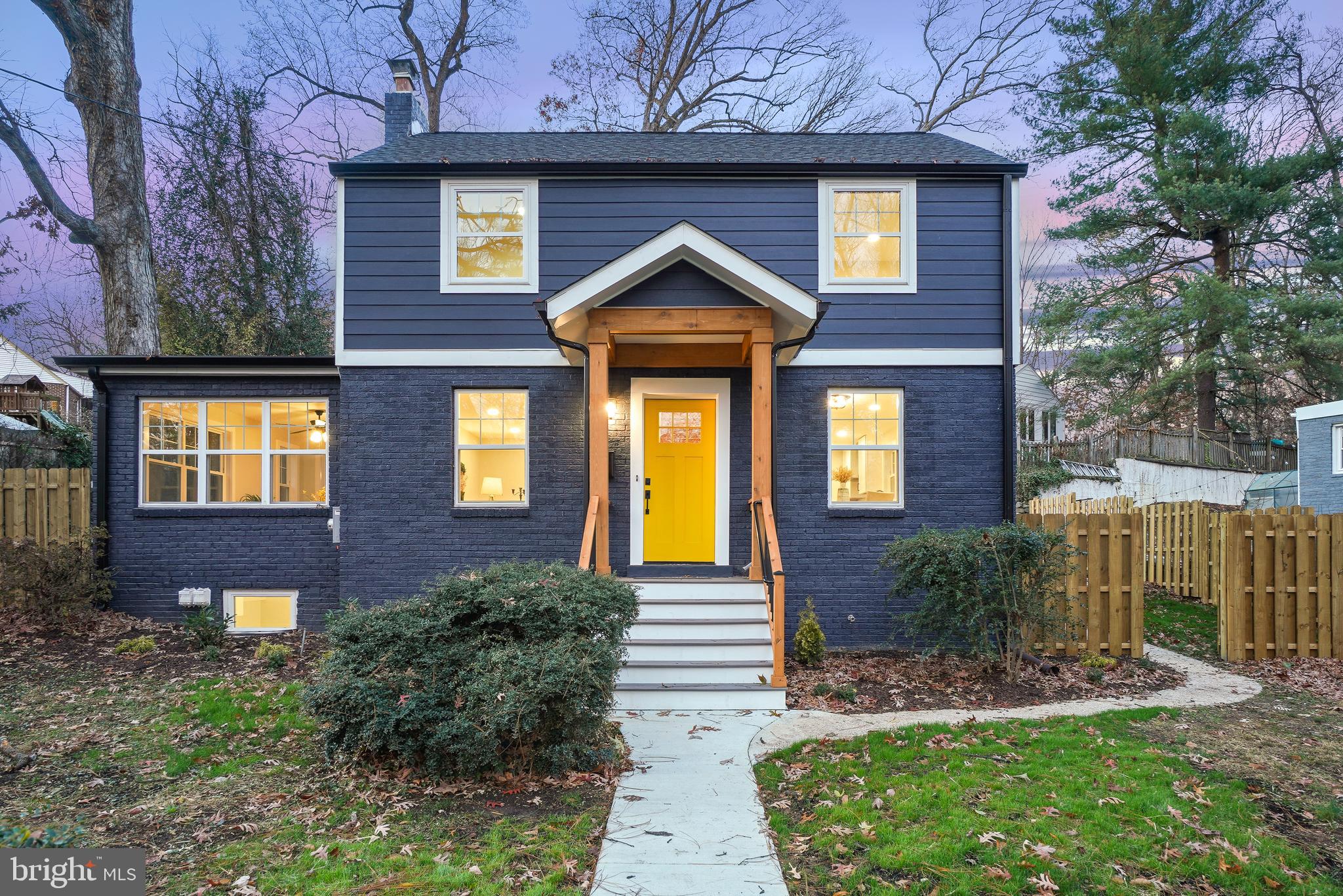 916 Glaizewood Ave