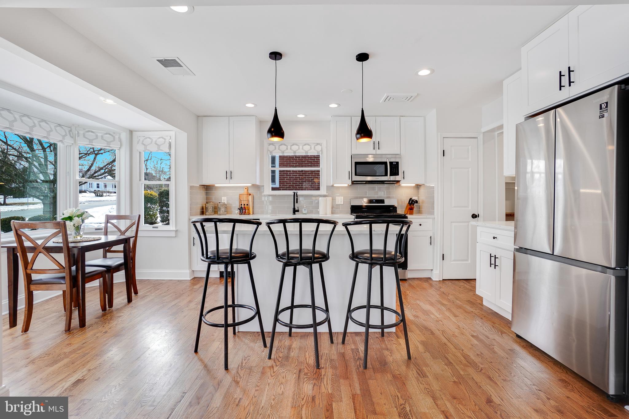 613 Pershing Dr