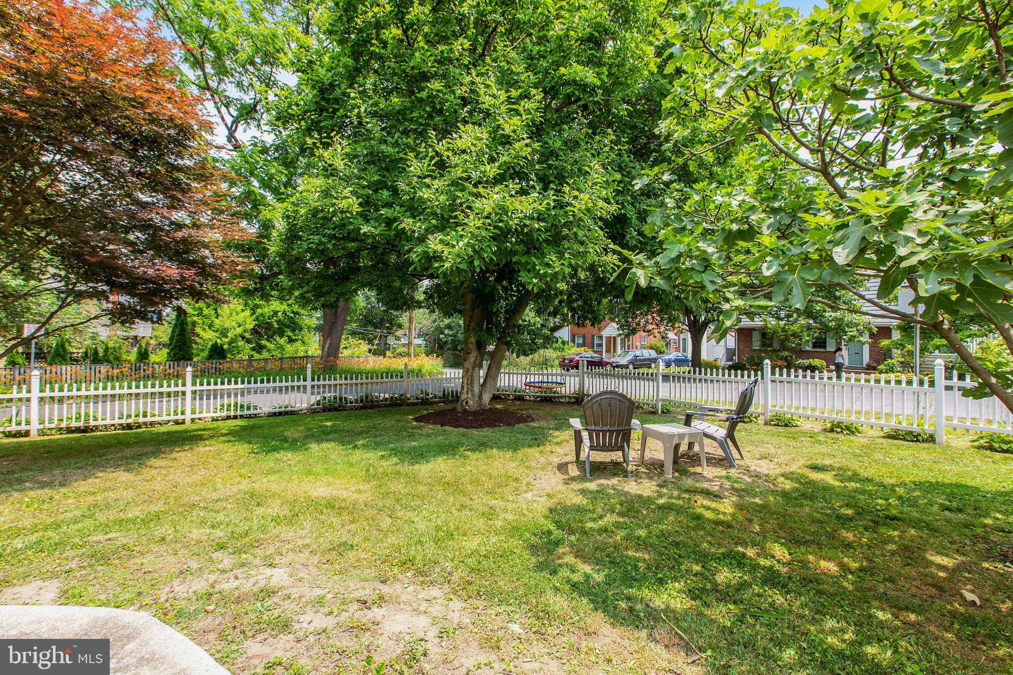 613 Pershing Dr