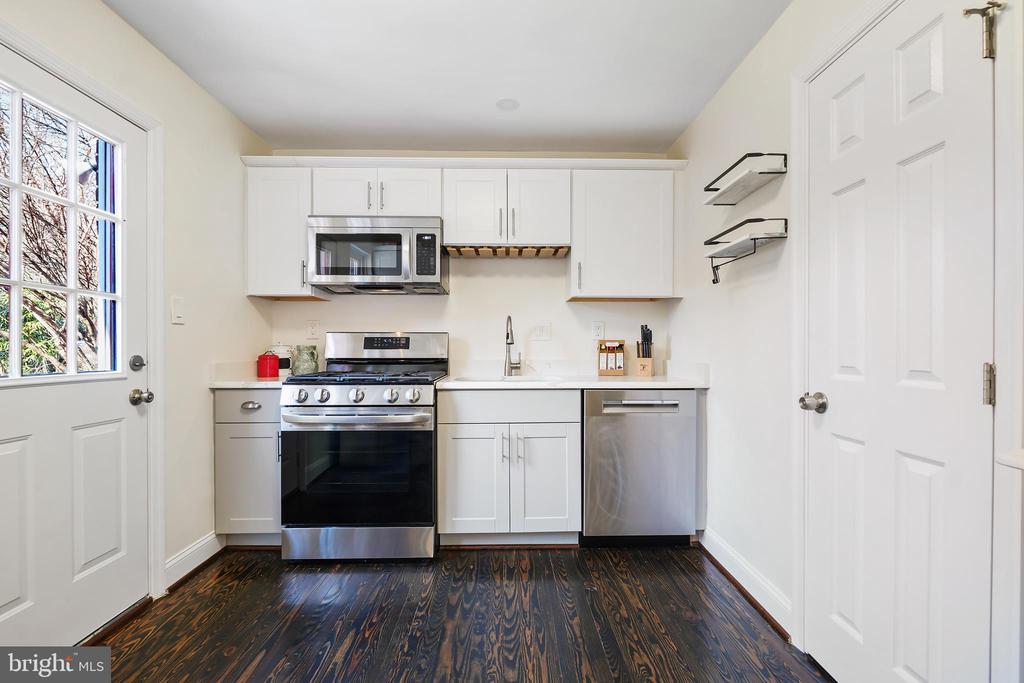 403 Lincoln Ave