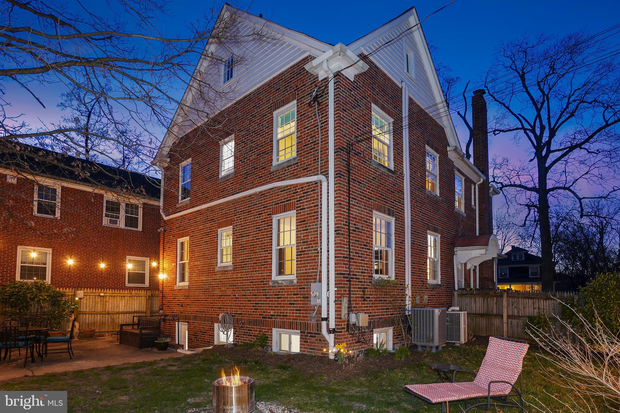 7429 Carroll Ave