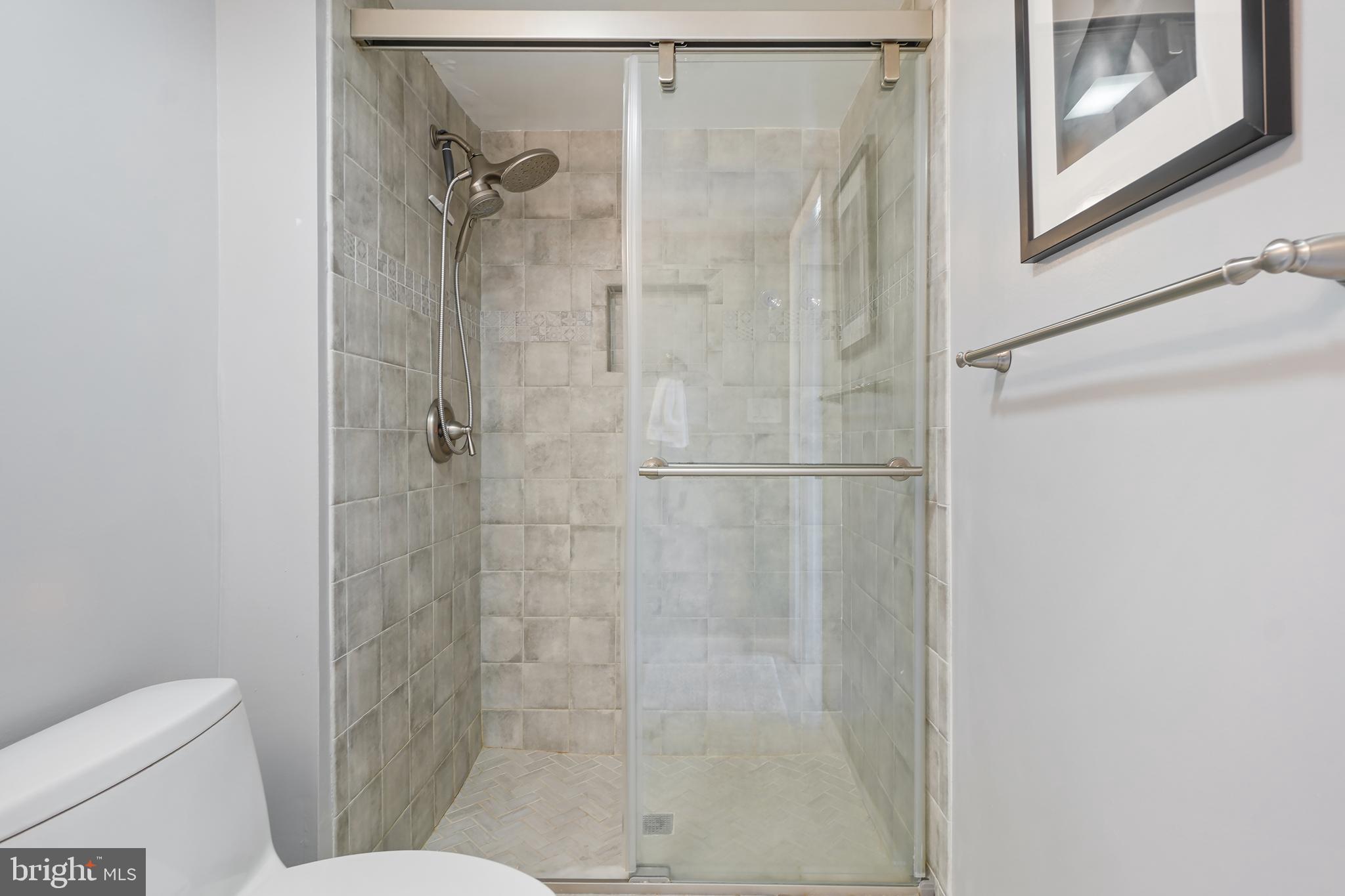 7420 Lakeview Dr #408w