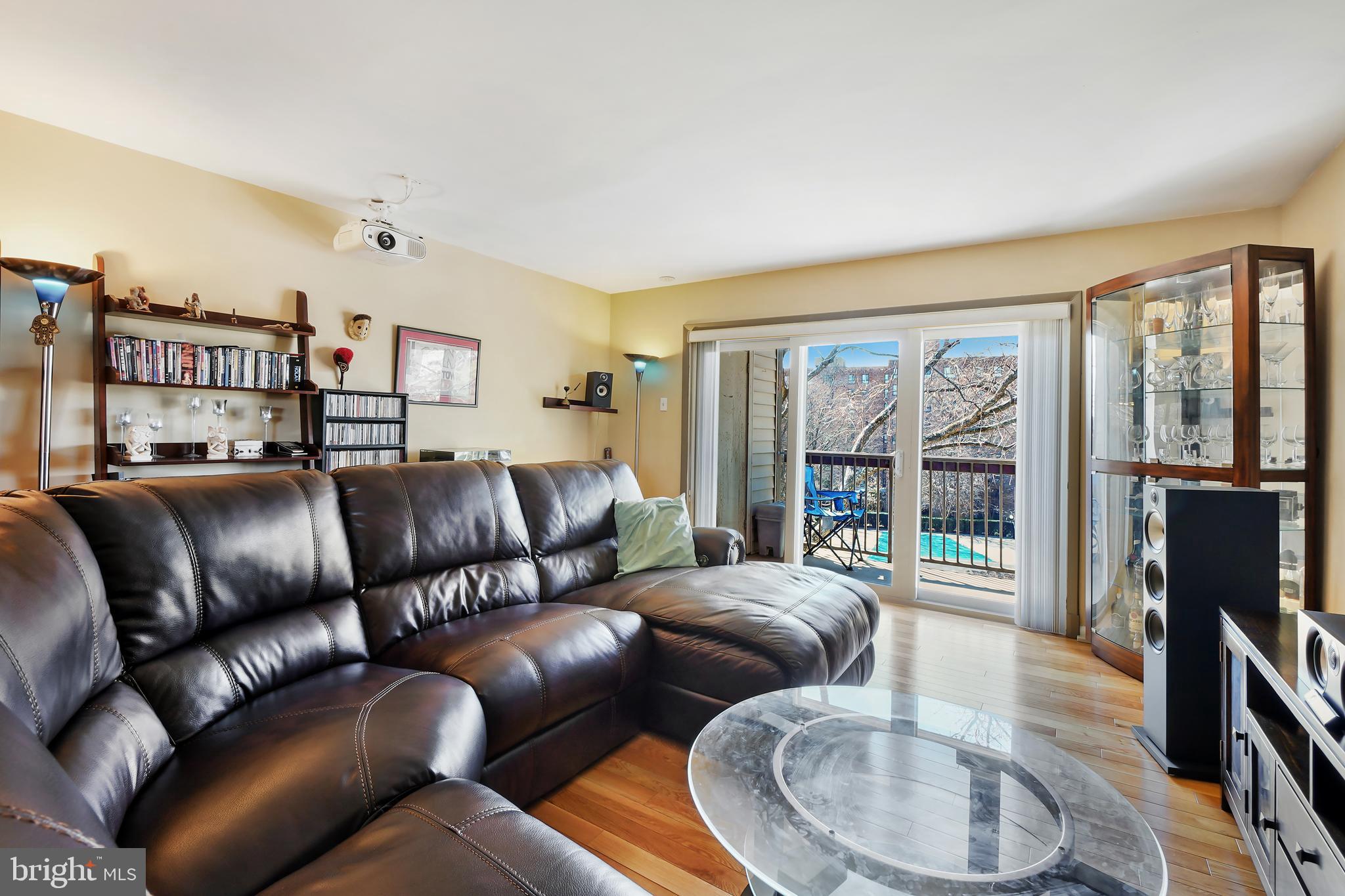 7420 Lakeview Dr #408w