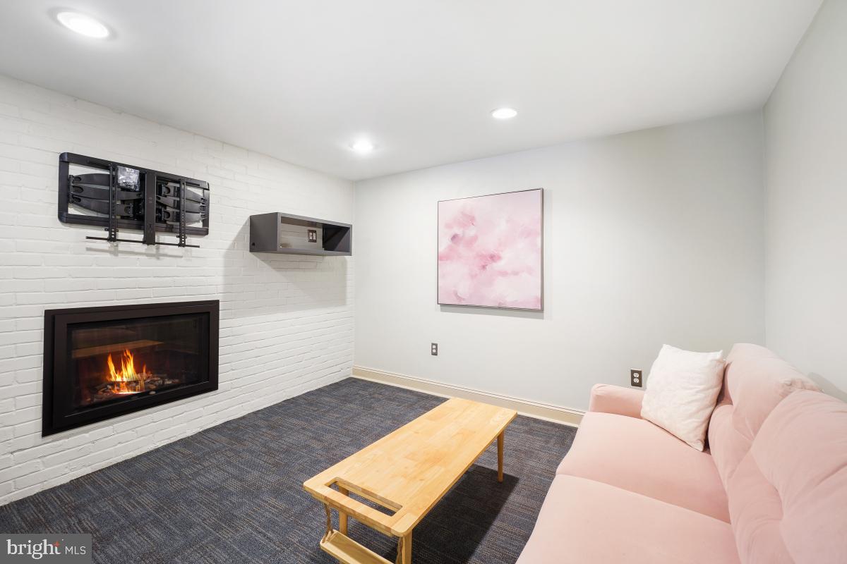 9131 SLIGO CREEK PARKWAY