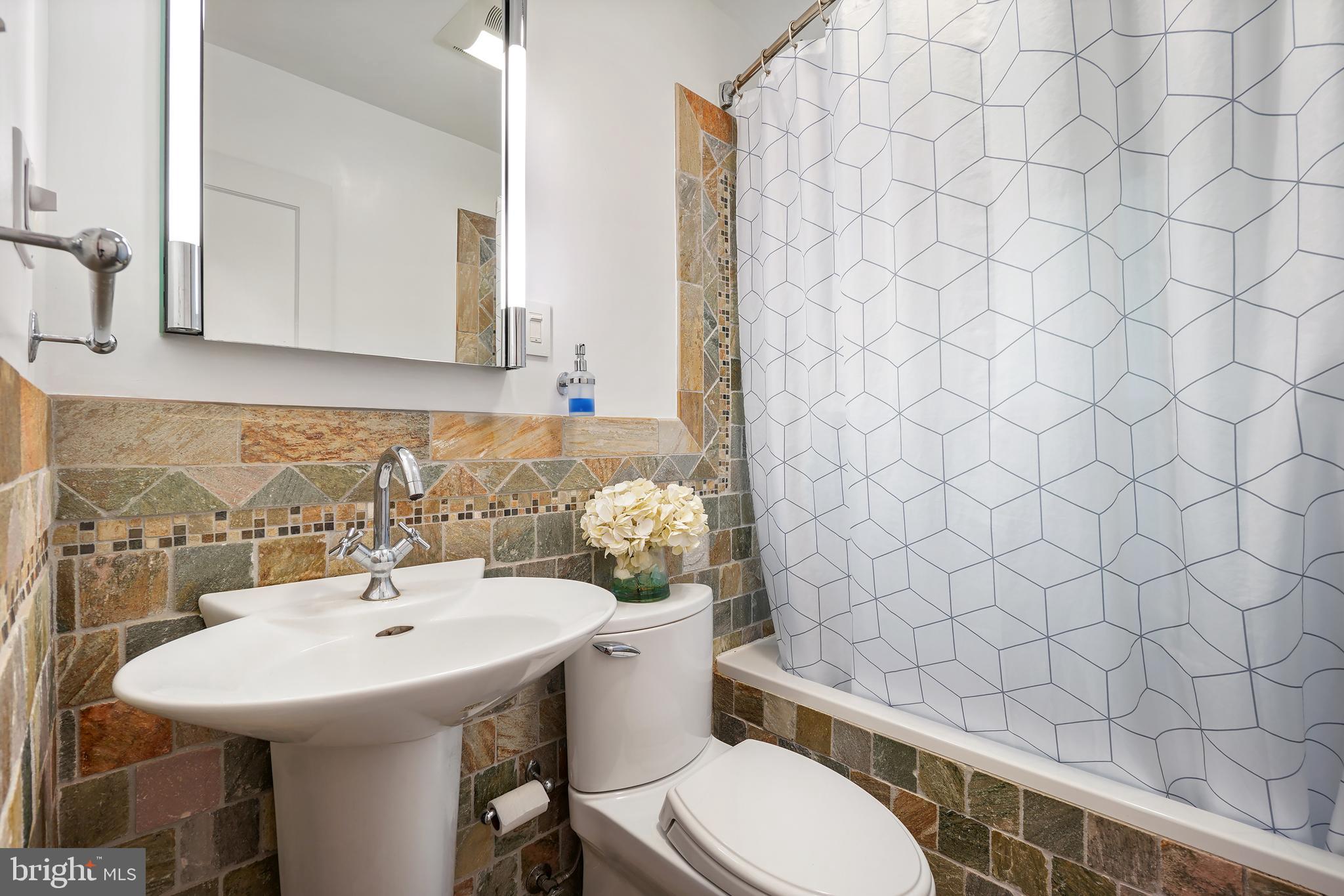 925 Sligo Creek Pkwy