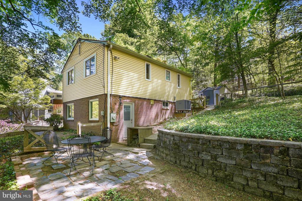 925 Sligo Creek Pkwy