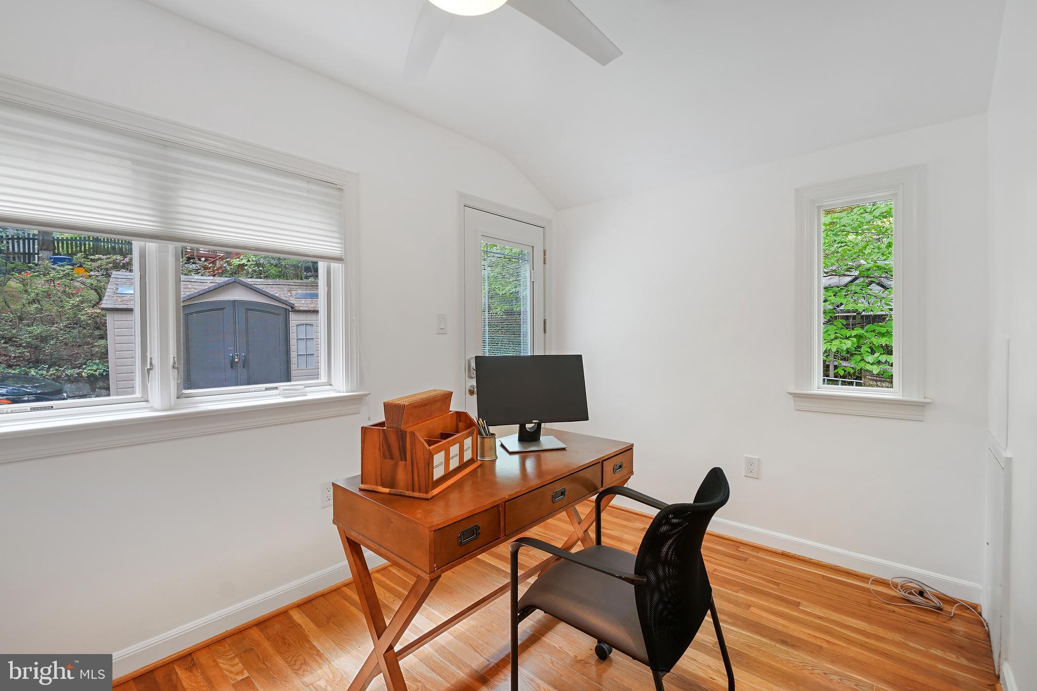 925 Sligo Creek Pkwy