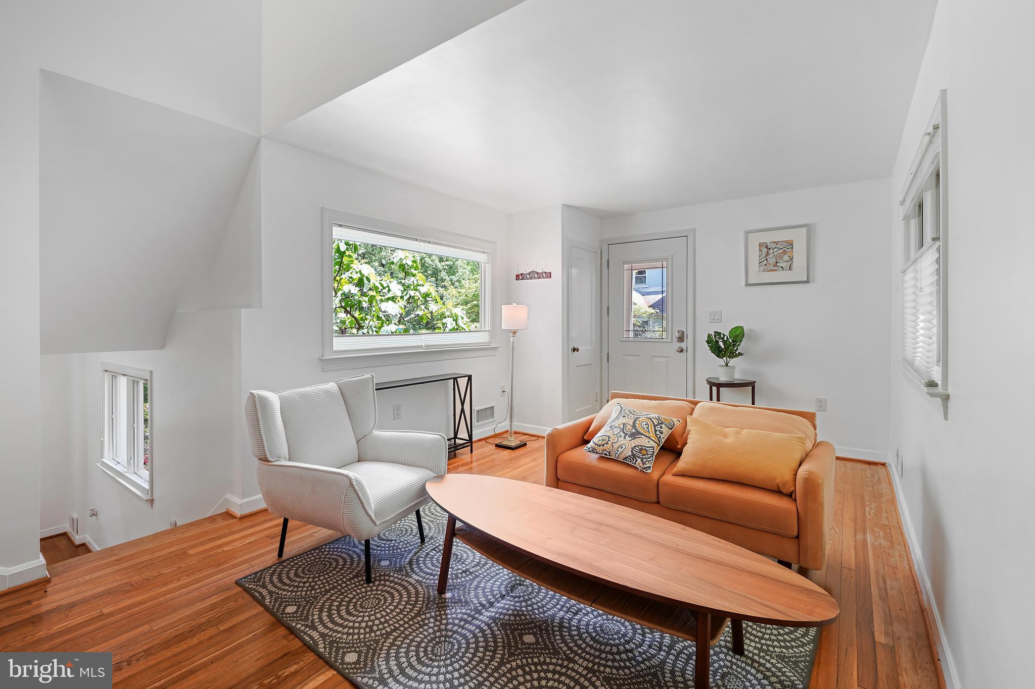 925 Sligo Creek Pkwy