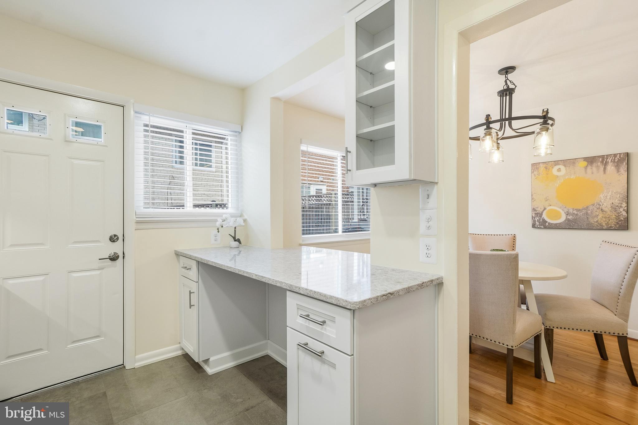 652 KENNEBEC AVENUE 2