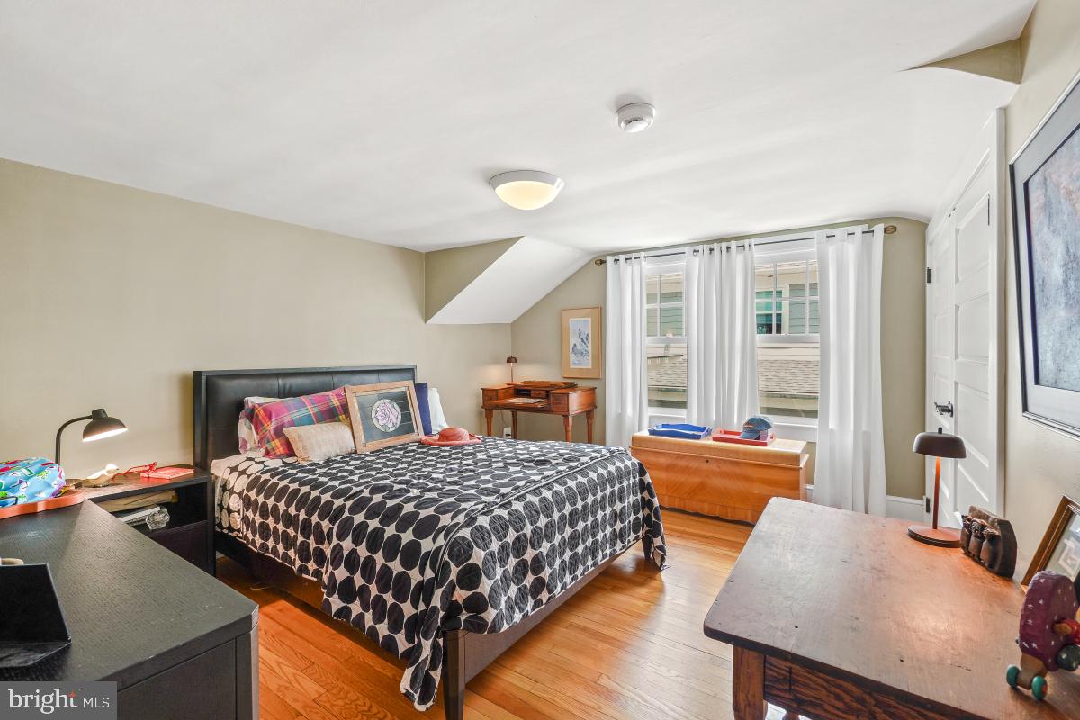 749 Silver Spring Ave