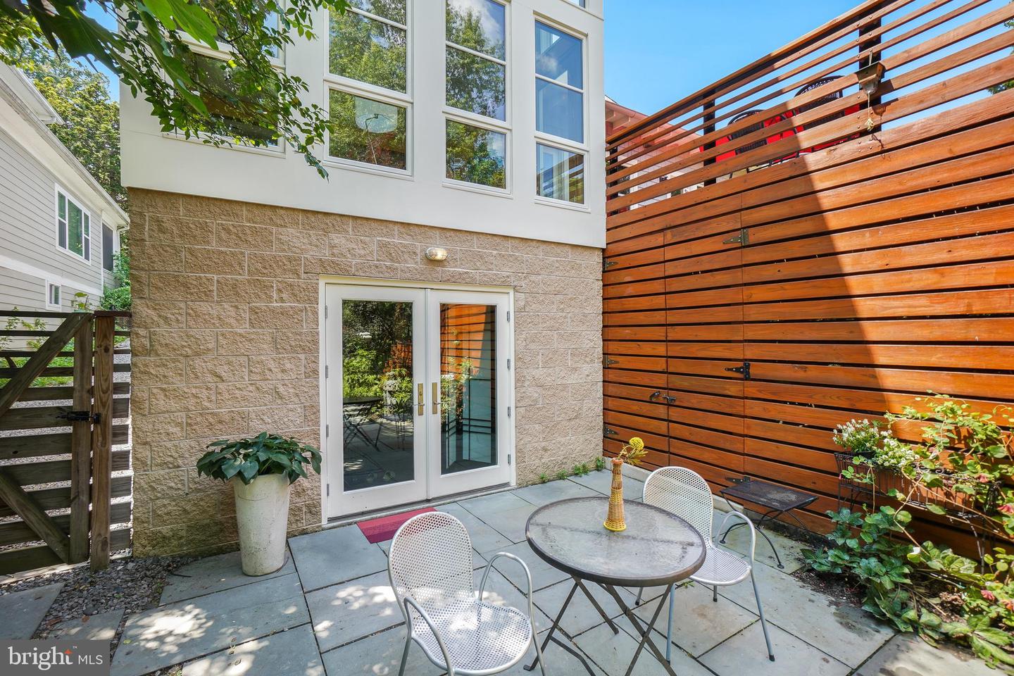 749 Silver Spring Ave