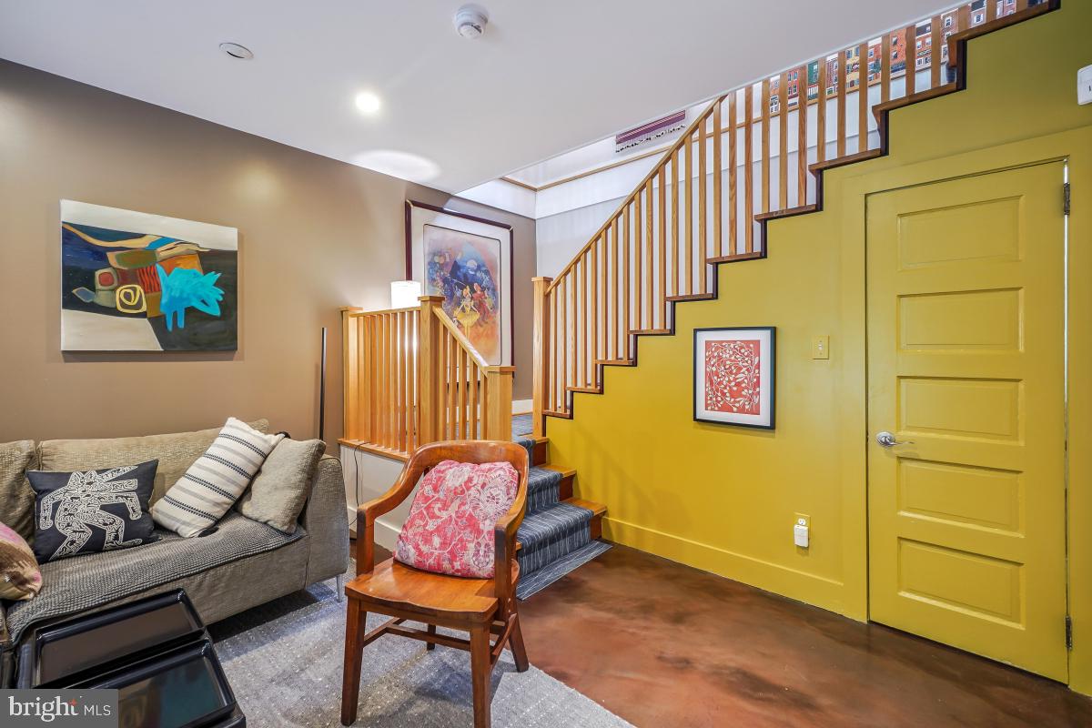 749 Silver Spring Ave