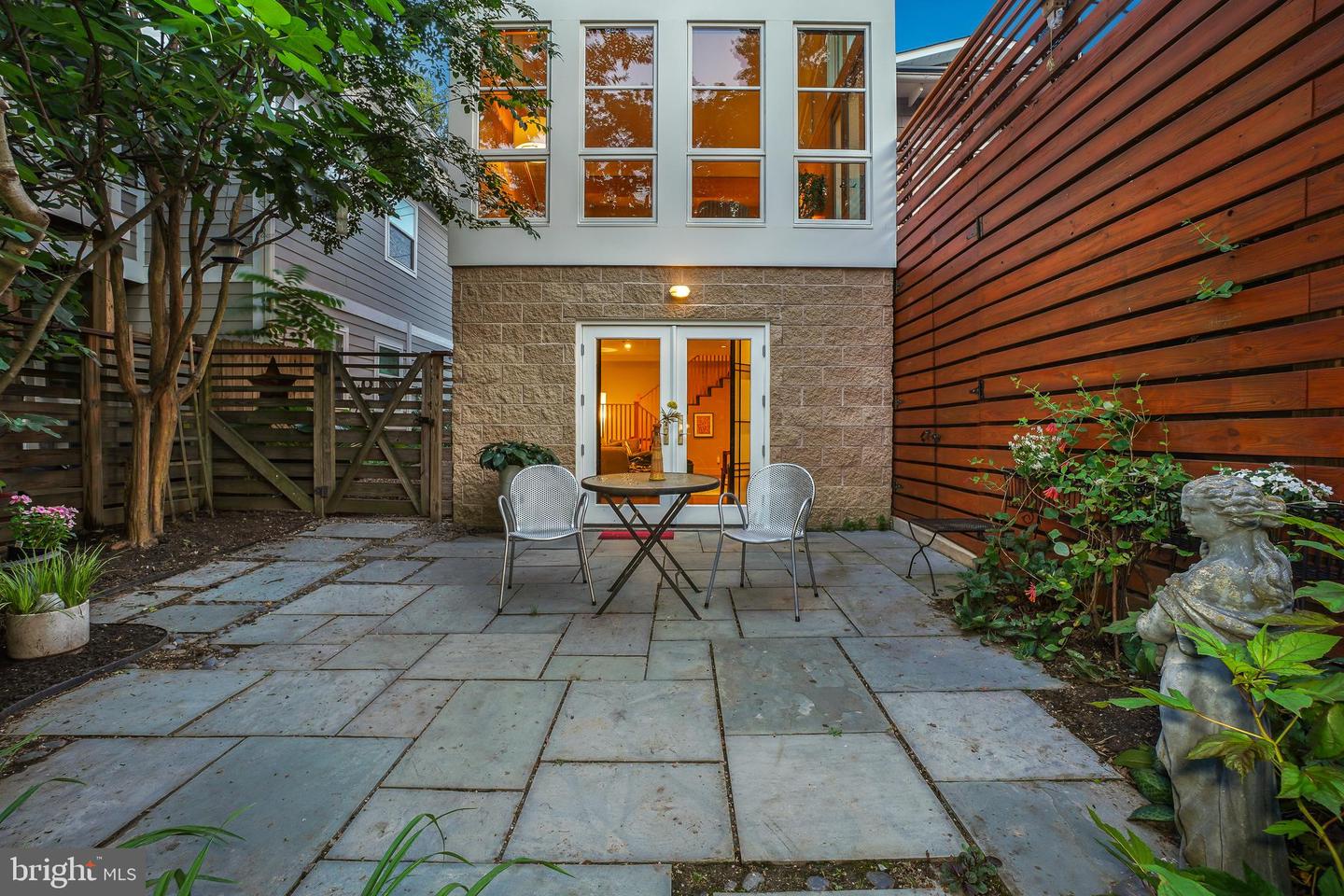 749 Silver Spring Ave