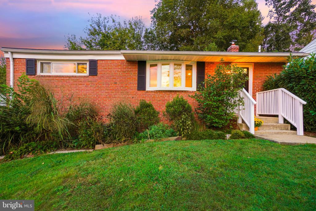 11421 SHERRIE LANE