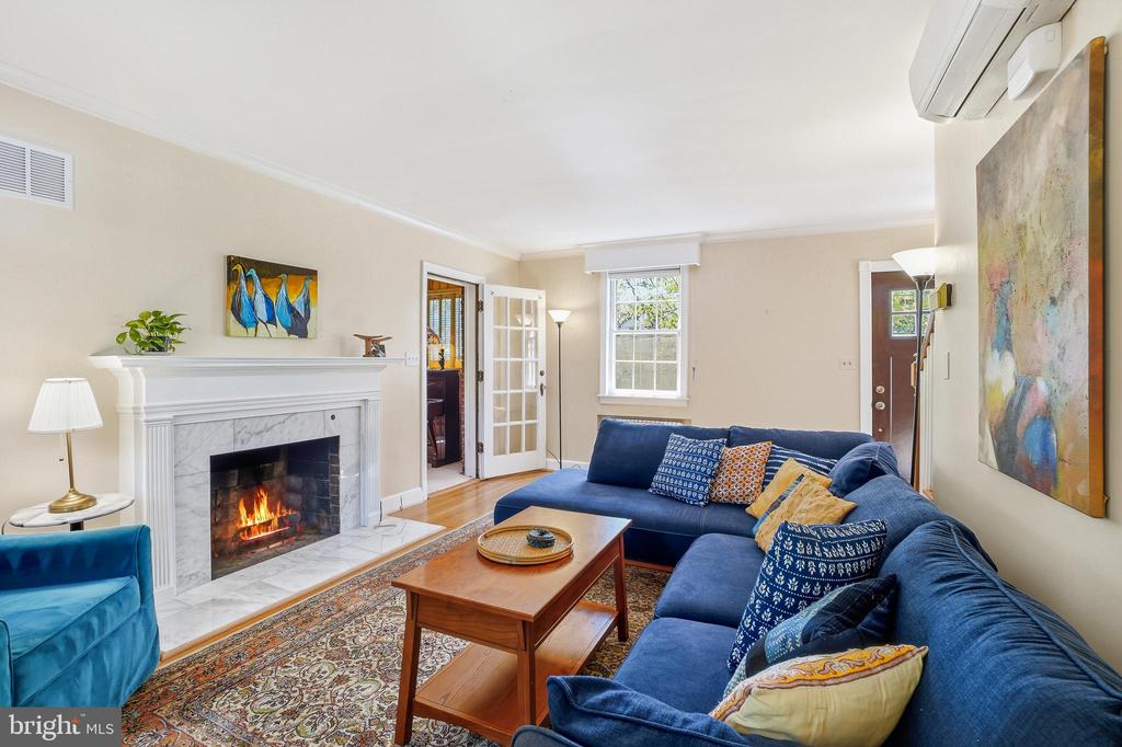 1112 LANCASTER ROAD