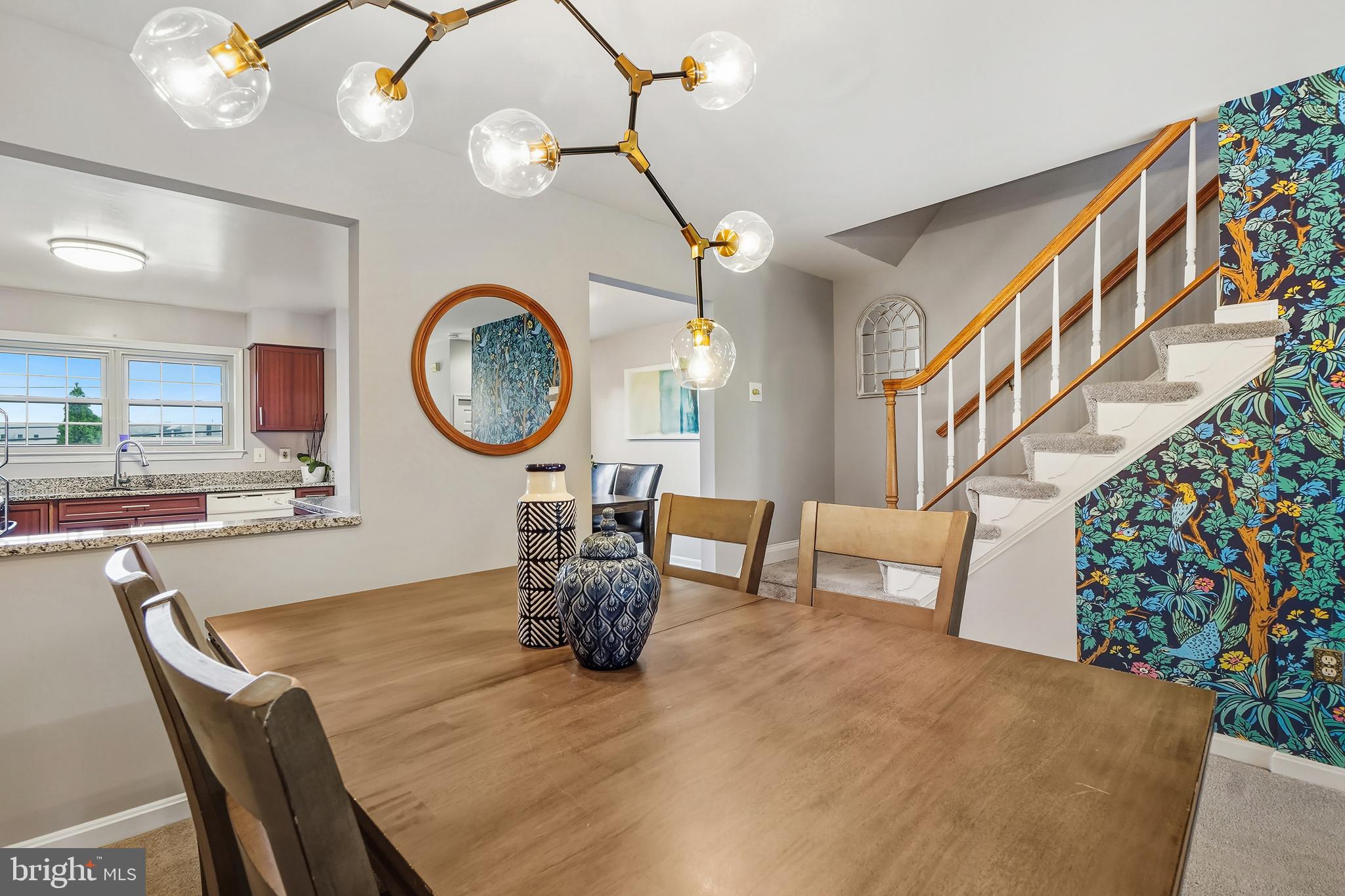 10 MARTINS SQUARE LANE