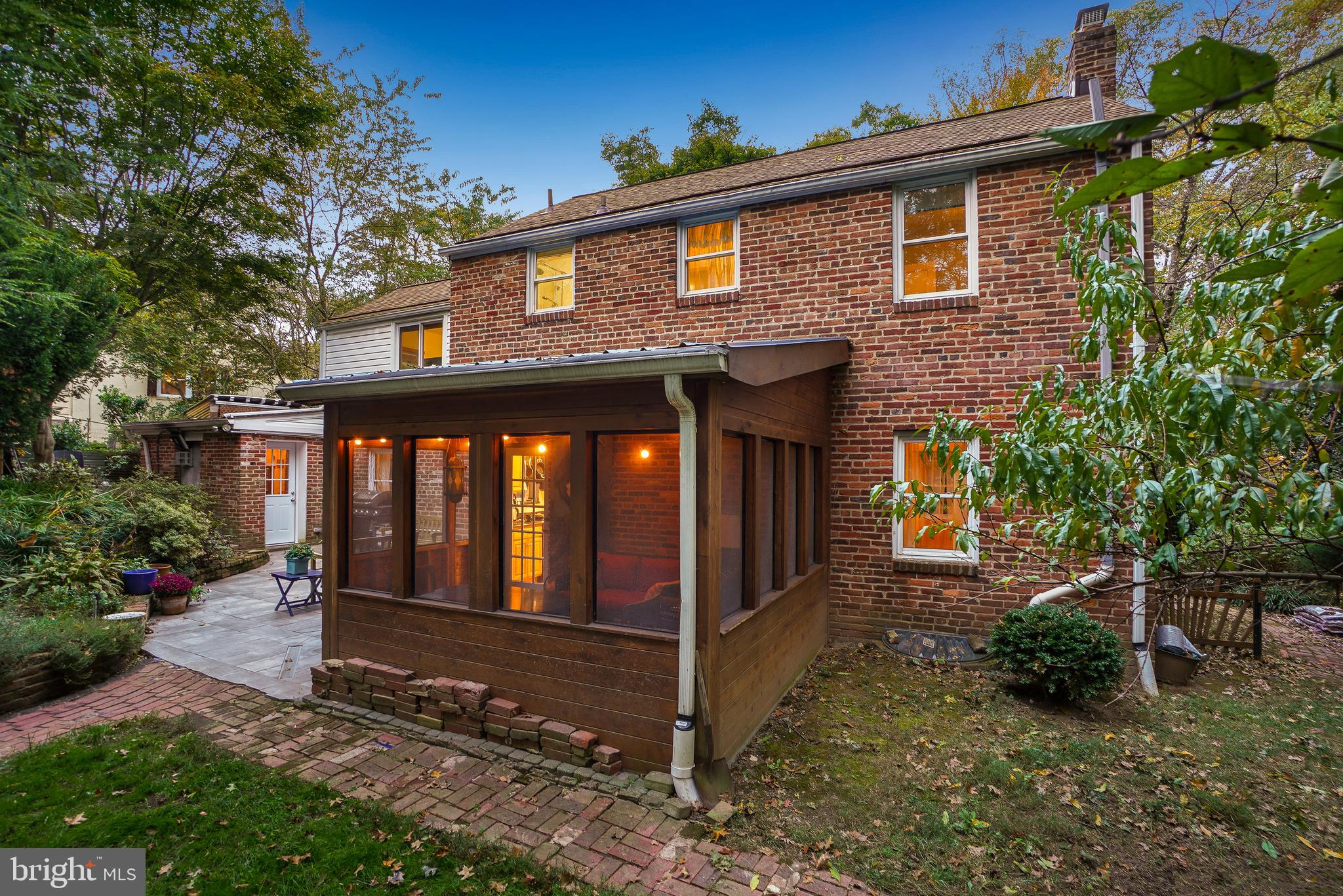 2907 FORSYTHE AVENUE