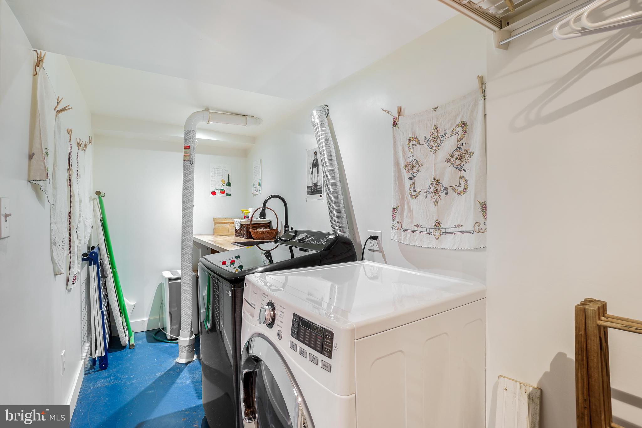 2907 FORSYTHE AVENUE