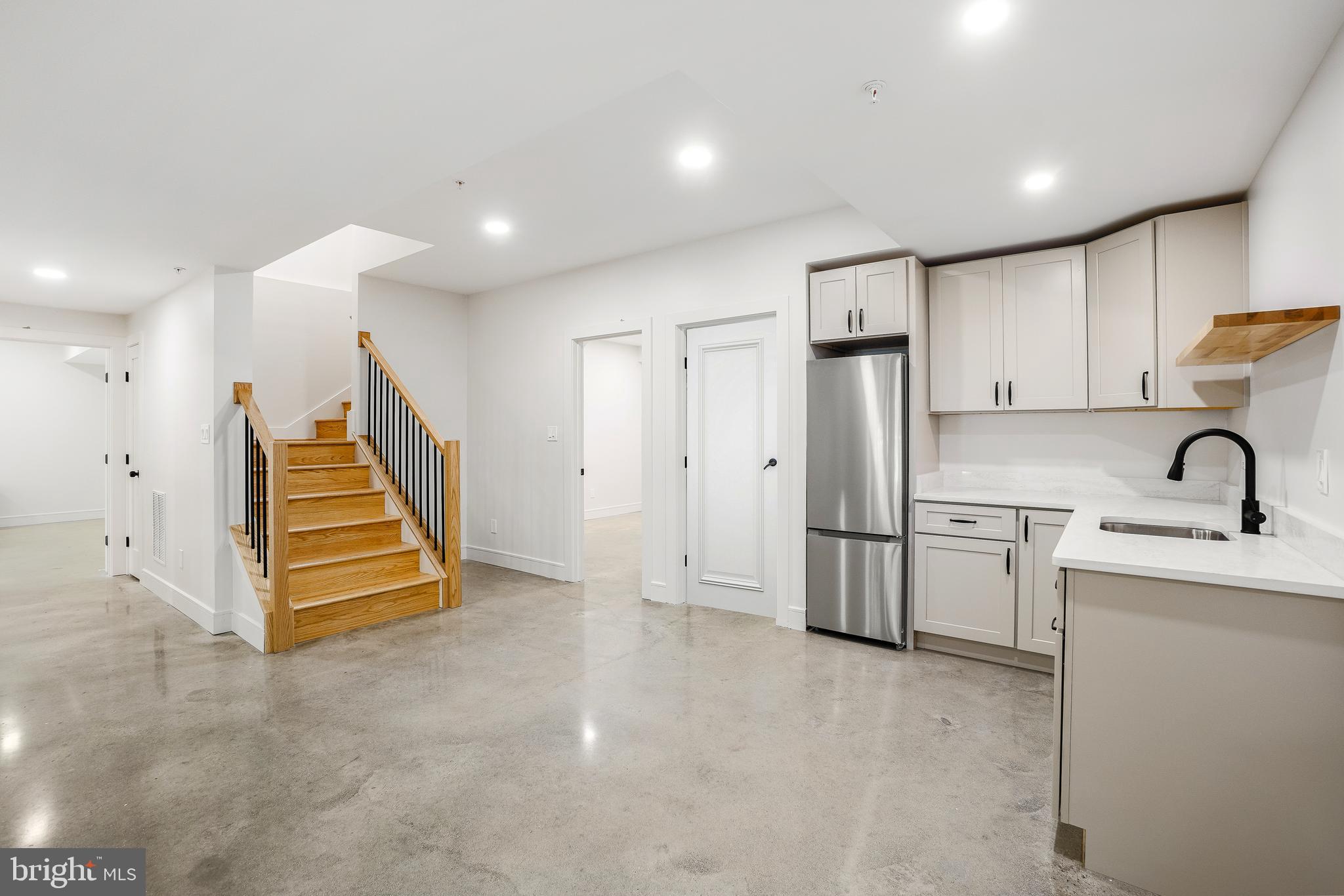110 GENEVA AVENUE
