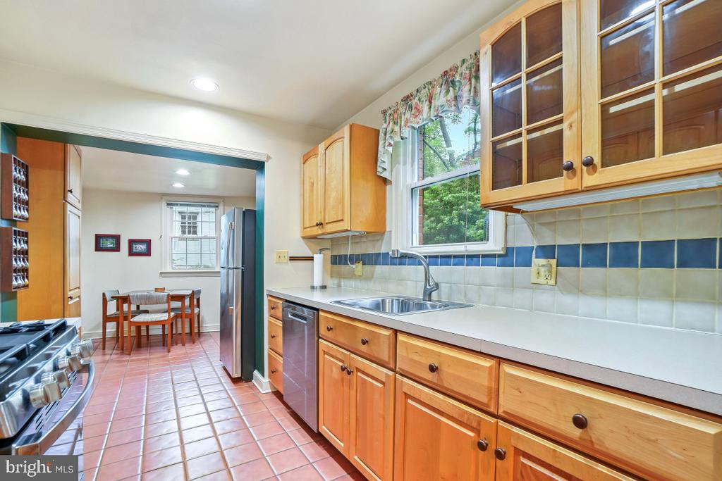 8318 HADDON DRIVE