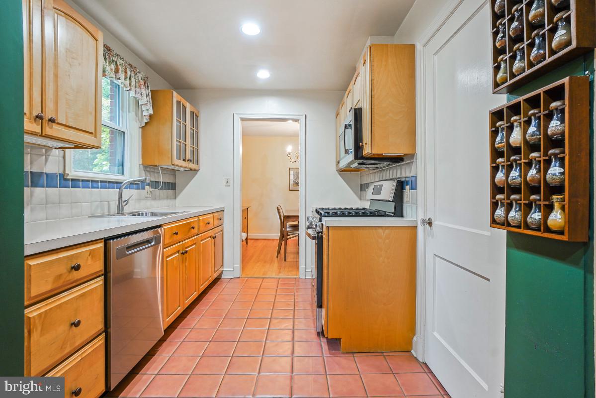 8318 HADDON DRIVE