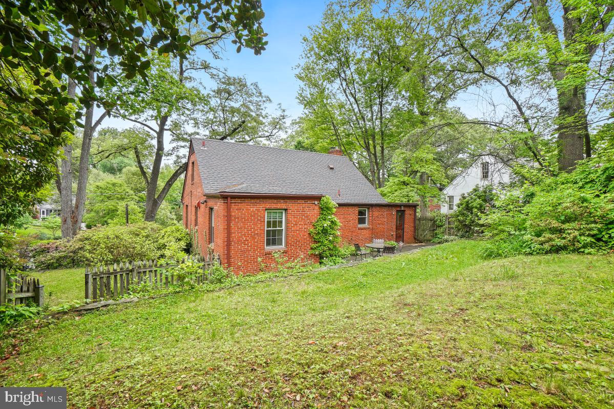 8318 HADDON DRIVE
