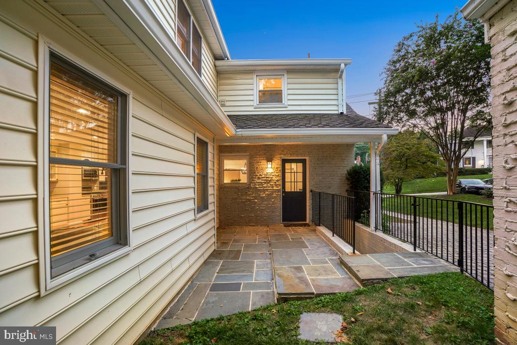 3209 CUMMINGS LANE