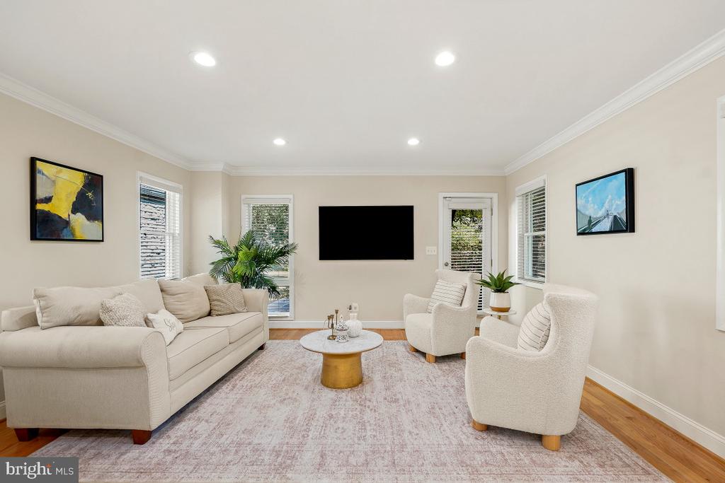 3209 CUMMINGS LANE