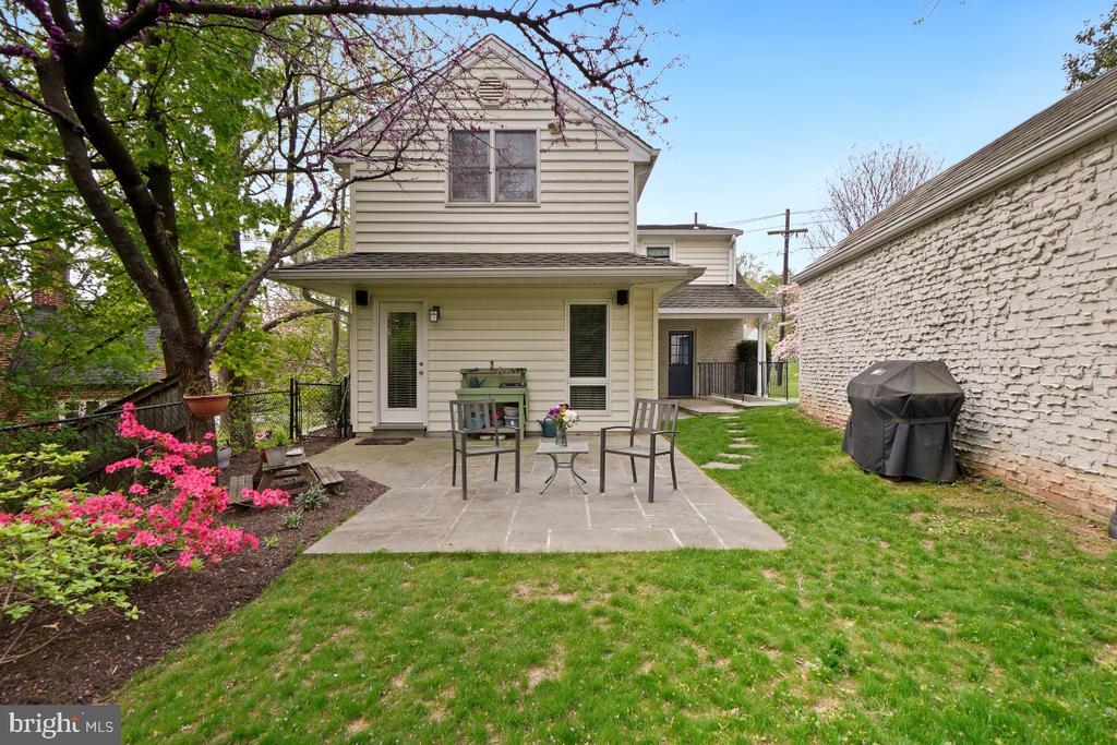 3209 CUMMINGS LANE
