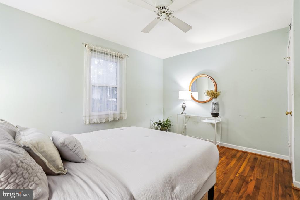 1217 EDMONSTON