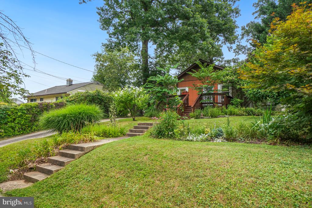 1217 EDMONSTON