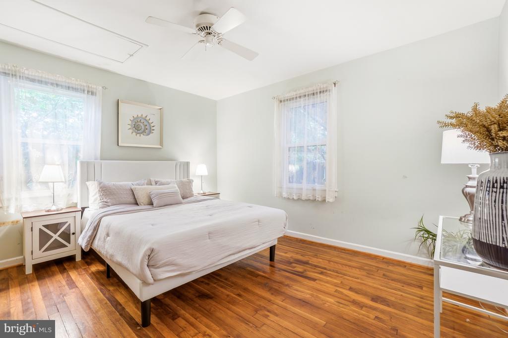 1217 EDMONSTON