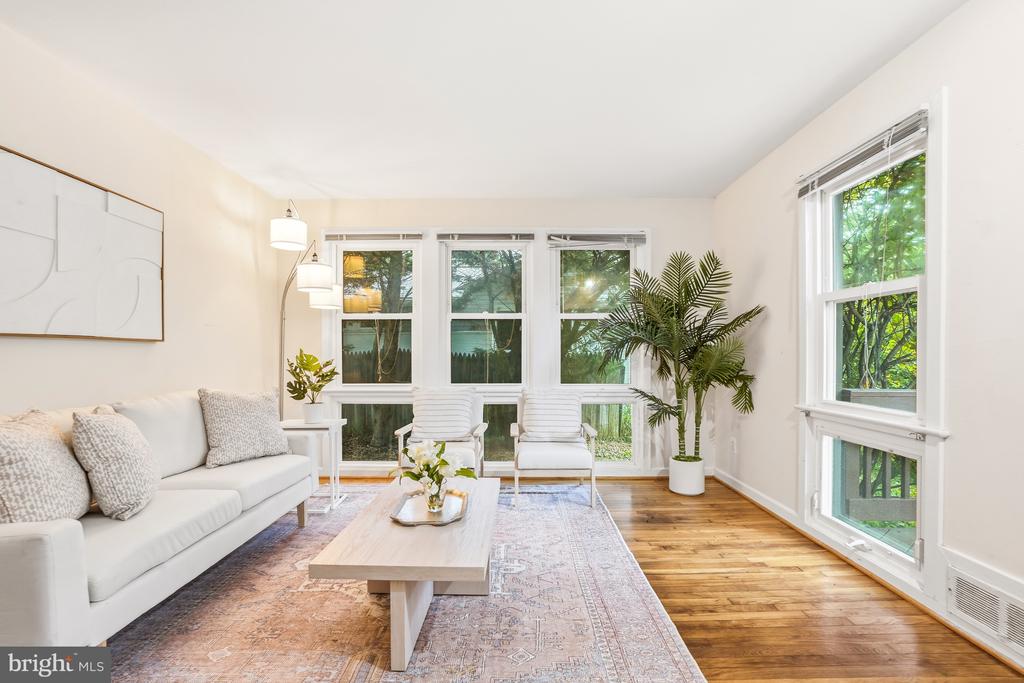 1217 EDMONSTON