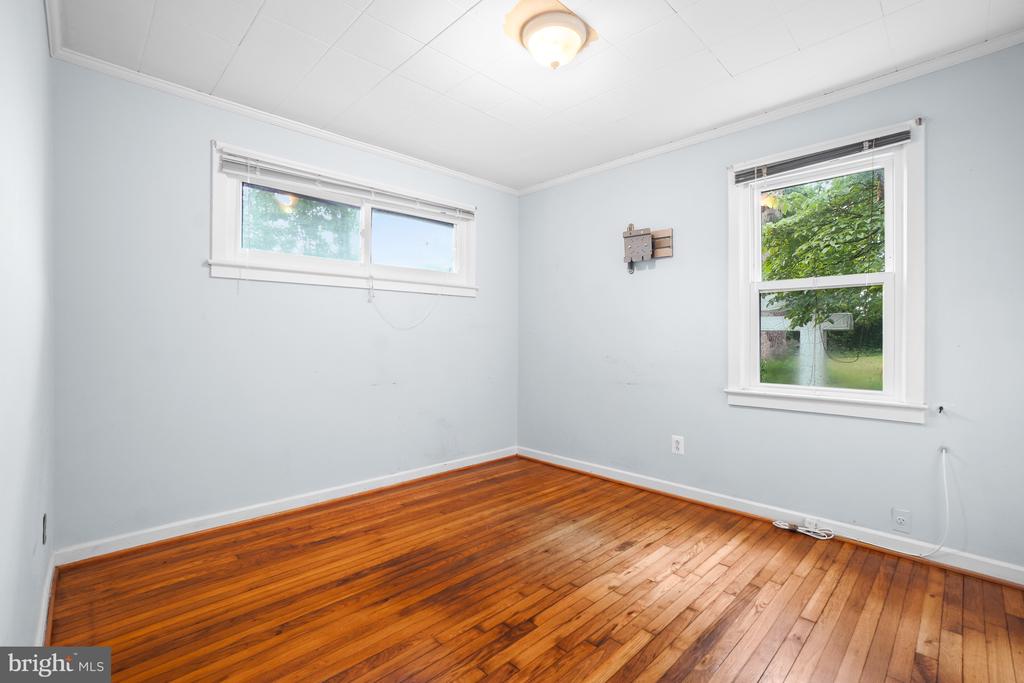 1217 EDMONSTON