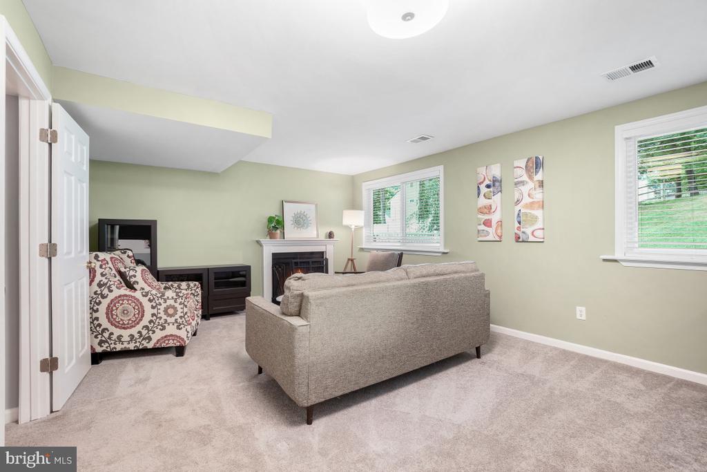 18221 MEHRENS TERRACE