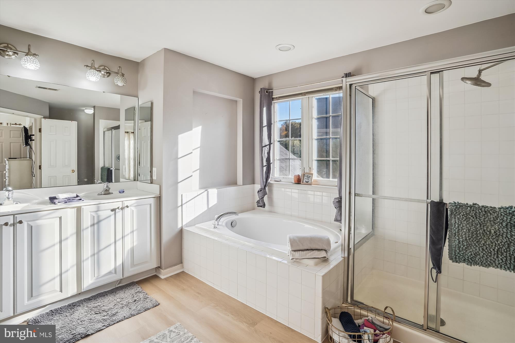 6682 Clarkes Meadow Dr