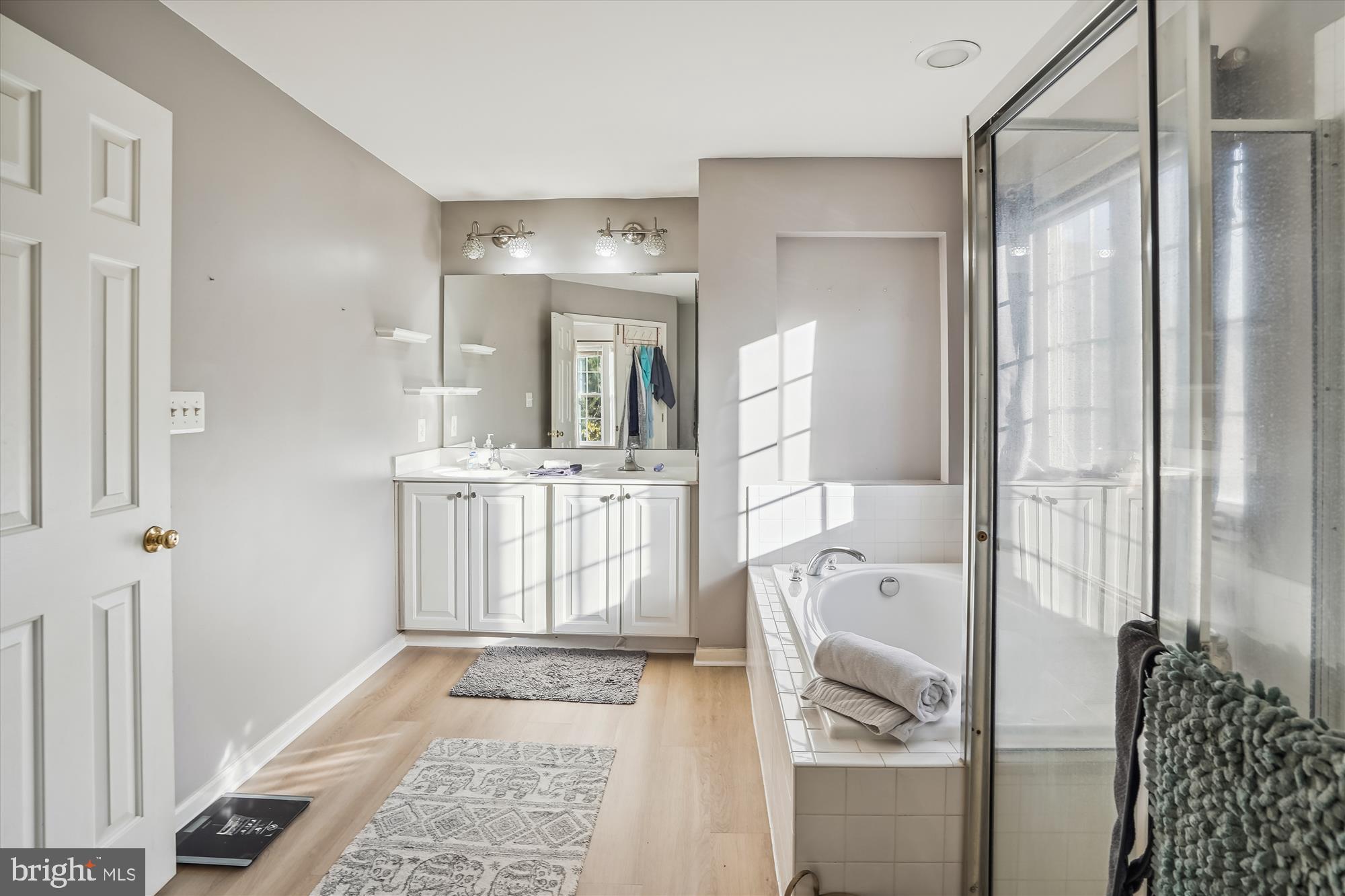 6682 Clarkes Meadow Dr