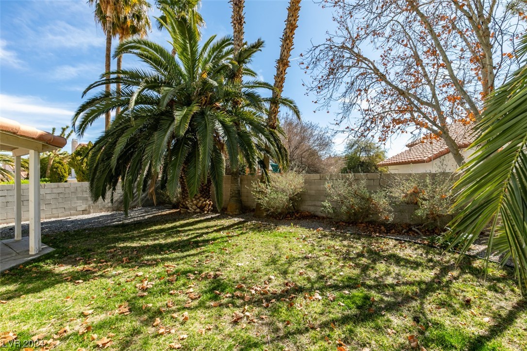 1327 Red Hollow Drive