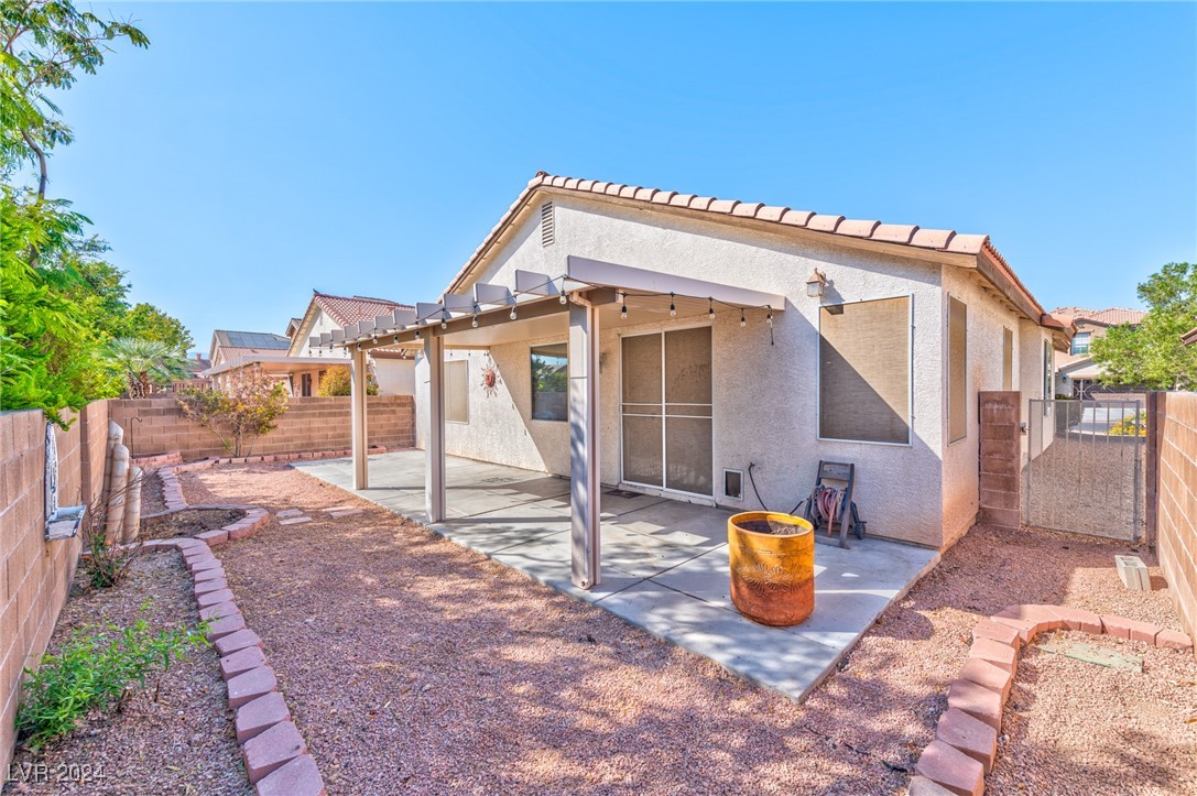 4901 Soaring Springs Avenue